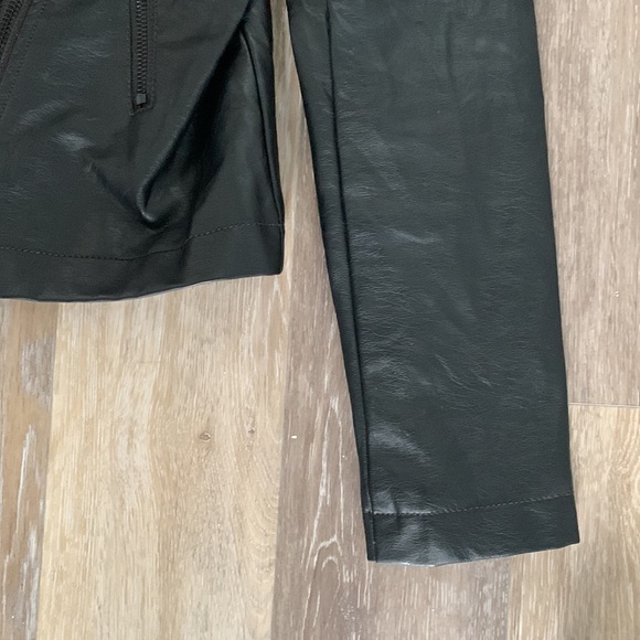 Vera Wang Vegan Leather Jacket XS. - Picture 4 of 5